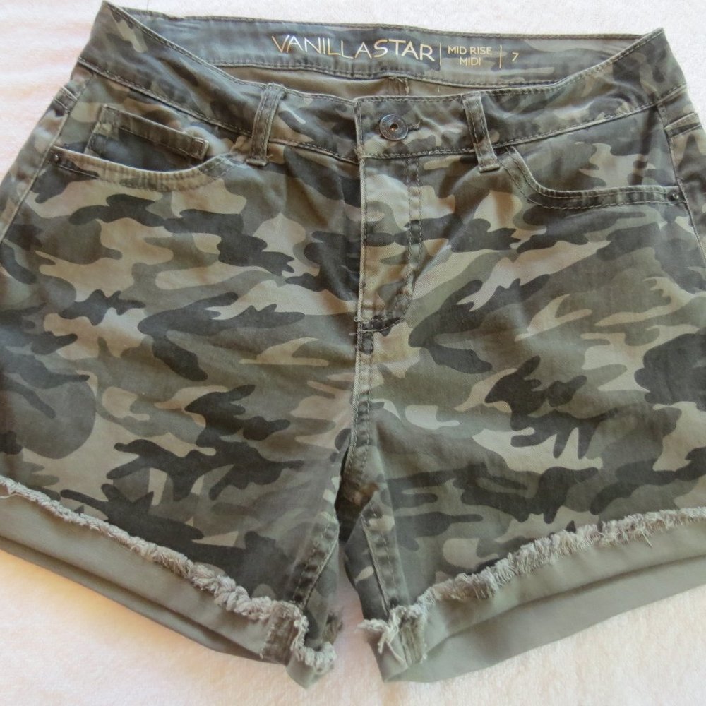 VanillaSTAR Camo Cutoff shorts; Sizes 5 and 7